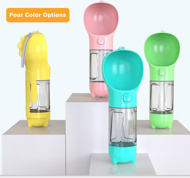 Đi bộ 2 trong 1 Bình nước cho chó với túi đựng phân và muỗng đựng thức ăn cho thú cưng không chứa BPA