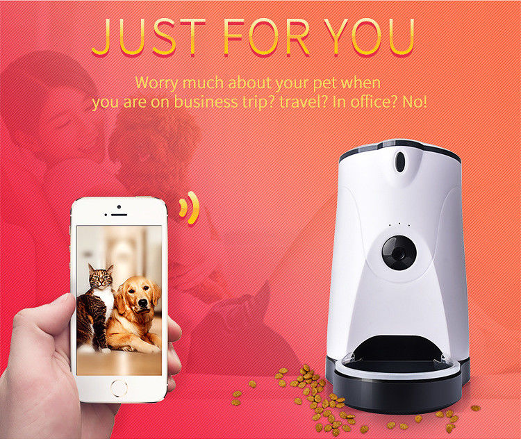 Điều khiển từ xa Máy phân phối nước và thức ăn cho thú cưng