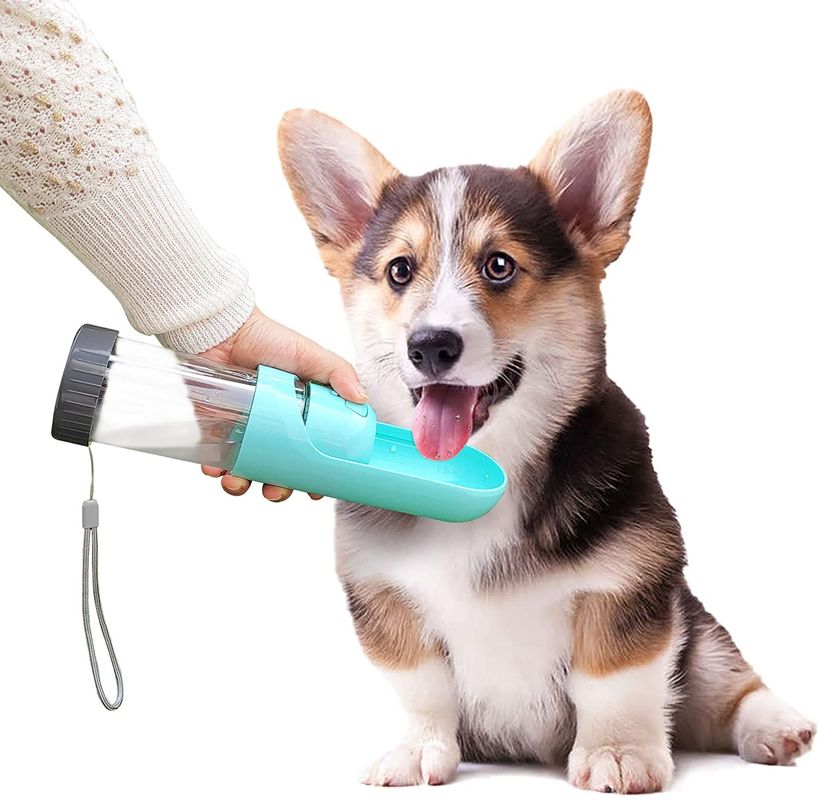 Có thể thu gọn chai nước cho chó cưng di động để đi dạo ngoài trời
